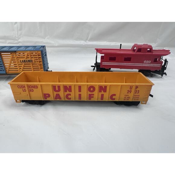 Vtg Tyco Union Pacific #2923 Gondola Train Car Laramie LNP&W 53412 Red Caboose - Picture 3 of 9